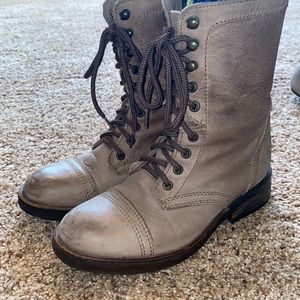 STEVE MADDEN COMBAT BOOTS